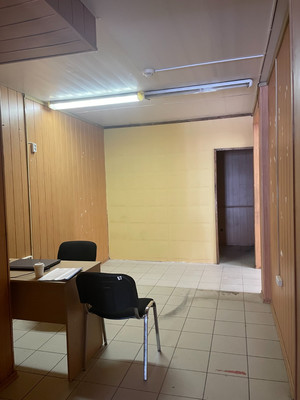 Снять  помещение свободного назначения