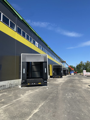 Снять  помещение свободного назначения